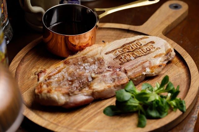 Hanu' Berarilor Casa Oprea Soare